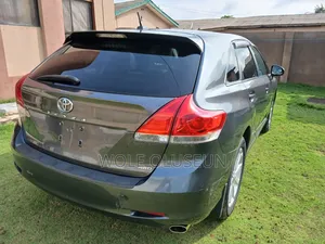 Toyota Venza 2011 Gray
