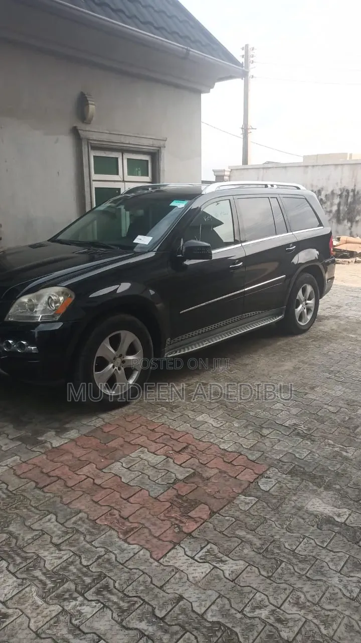 Mercedes-Benz GL-Class 2011 Black