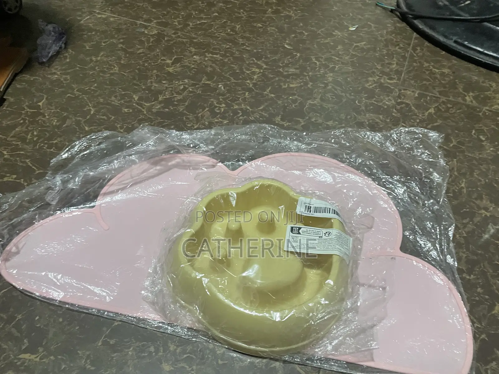 Clearance Sale for Pet Items From Use