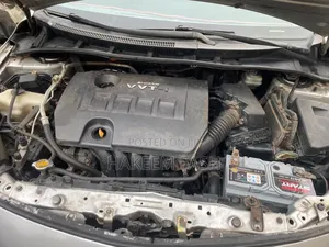 Toyota Corolla 2009 Silver