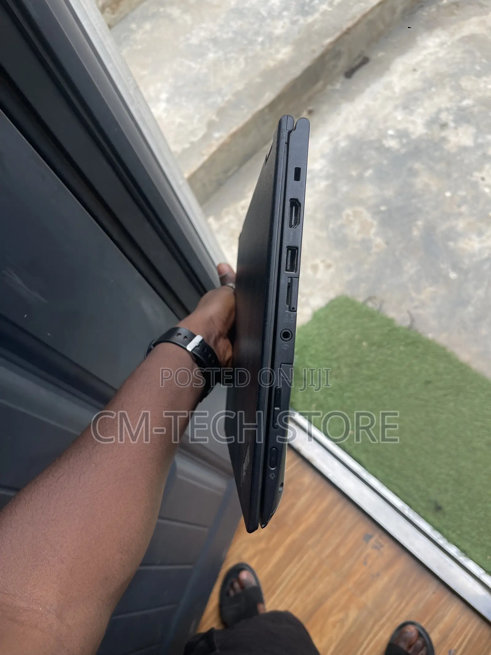Laptop Lenovo ThinkPad E14 Gen 5 8GB Intel Core i5 SSD 256GB