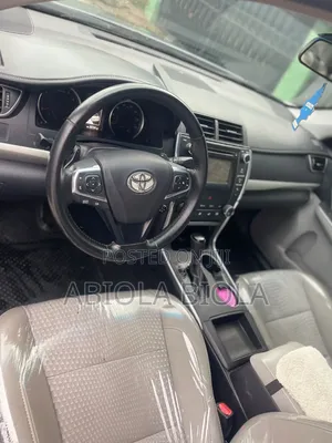 Toyota Camry 2015 Silver