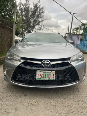 Toyota Camry 2015 Silver
