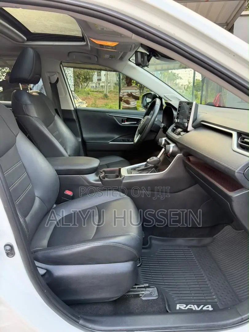 Toyota 4-Runner 2019 White