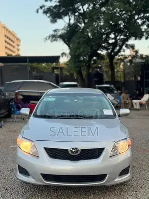 Toyota Corolla 2010 Silver