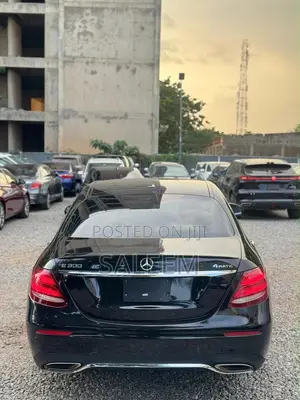 Mercedes-Benz E300 2017 Black