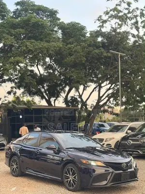 Toyota Camry 2021 Blue