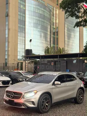 Mercedes-Benz GLA 250 2016 Silver