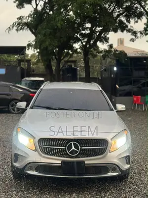 Mercedes-Benz GLA 250 2016 Silver