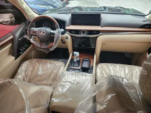 Lexus LX 2017 Black