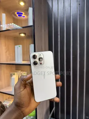 Apple iPhone 15 Pro Max 256 GB White