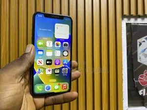 Apple iPhone X 64 GB White