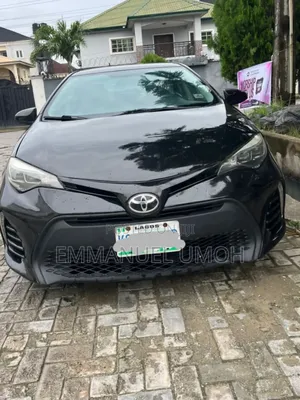 Toyota Corolla 2016 Black
