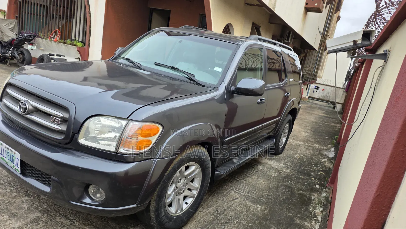 Toyota Sequoia 2011 Gray