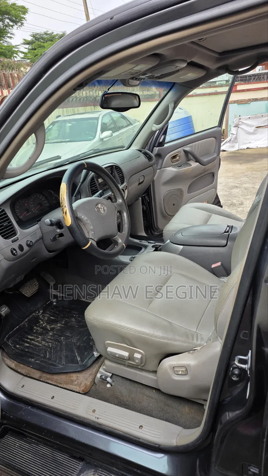 Toyota Sequoia 2011 Gray