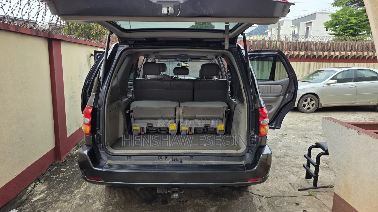 Toyota Sequoia 2011 Gray