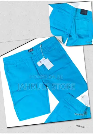Pure Stock Jeans Short .
