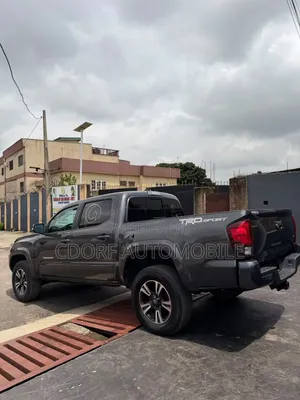 Toyota Tacoma 2019 Black