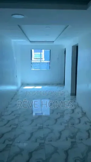 3bdrm Block of Flats in Shomolu / Shomolu for rent