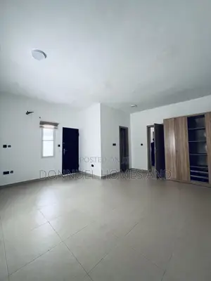 2bdrm Townhouse / Terrace in Ilaje for rent
