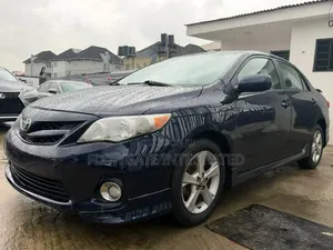 Toyota Corolla S 4dr Sedan (1.8L 4cyl 4A) 2013 Blue