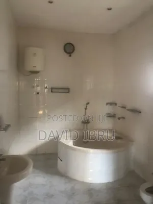 Mini Flat in Lekki Phase 1 for rent