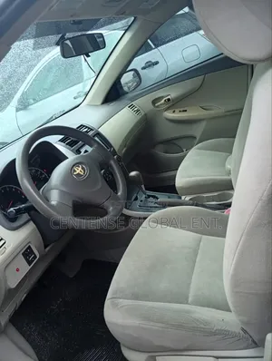 Toyota Corolla 2010 Black