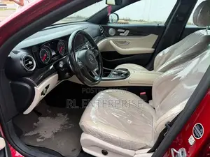 Mercedes-Benz E300 2018 Red