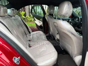 Mercedes-Benz E300 2018 Red