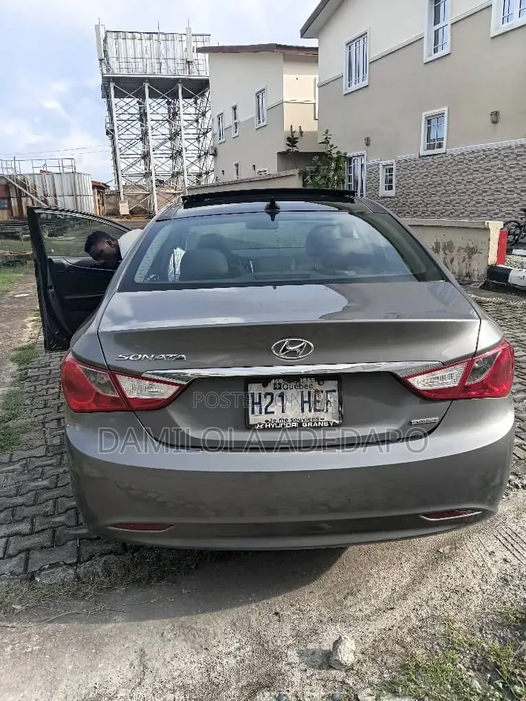 Hyundai Sonata 2012 Gray