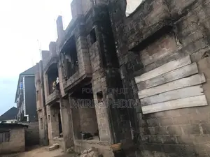 3bdrm Block of Flats in Enugu for sale