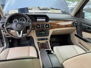 Mercedes-Benz GLK-Class 350 SUV 2013 Silver