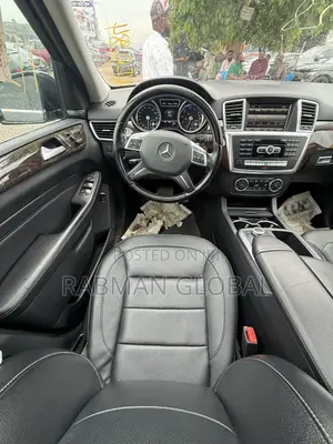 Mercedes-Benz M Class ML350 4MATIC 4dr SUV AWD (3.5L 6cyl 7A) 2014