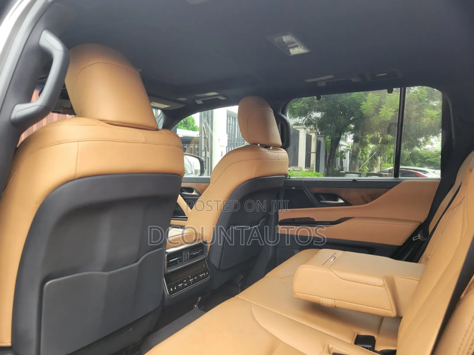 Lexus LX 2022 Brown