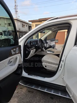 Mercedes-Benz GLE-Class 2021 White