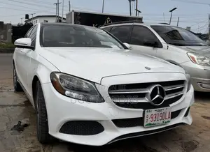 Mercedes-Benz C300 Base 4Matic Sedan AWD (2.0L 4cyl 7A) 2016 White