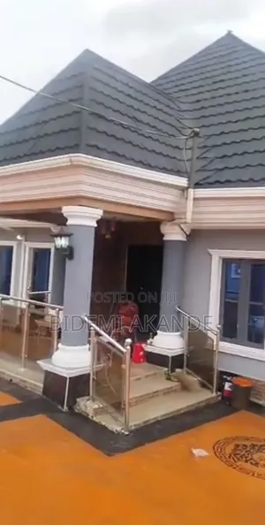 4bdrm Bungalow in Ibafo, Obafemi-Owode for sale