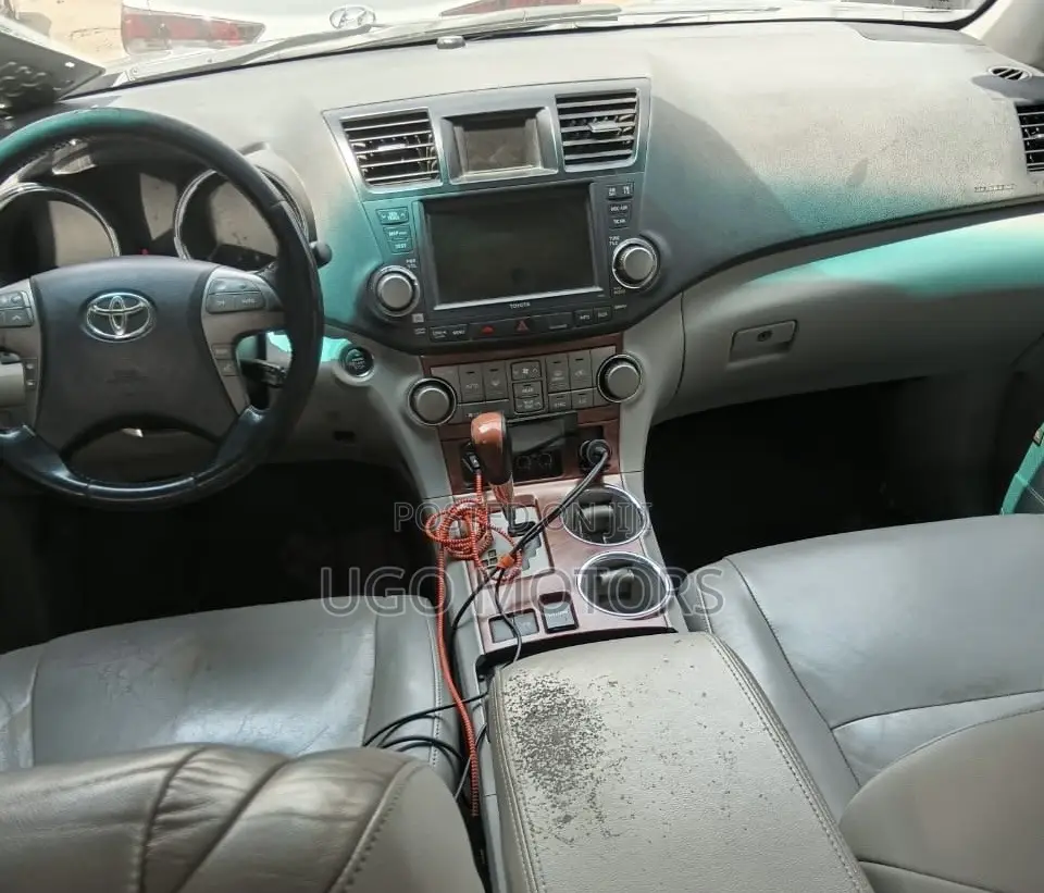 Toyota Highlander Limited 2010 Gray