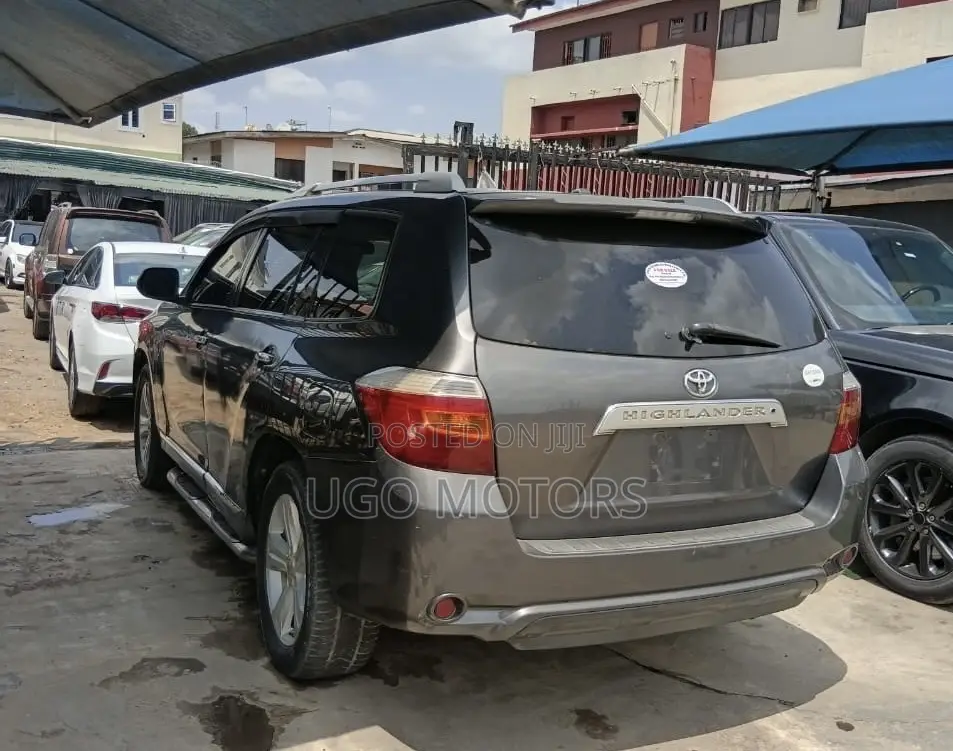 Toyota Highlander Limited 2010 Gray