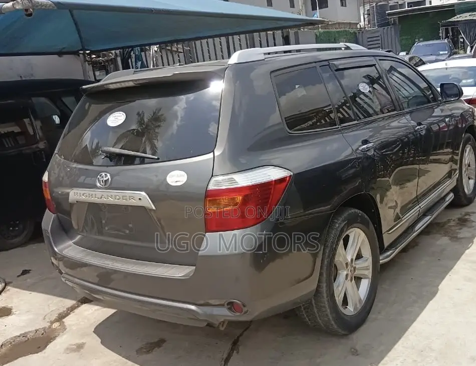 Toyota Highlander Limited 2010 Gray