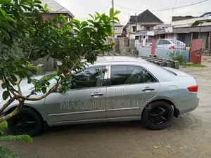 Honda Accord 2005 Silver