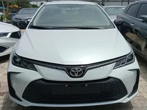 New Toyota Corolla LE 2024 White