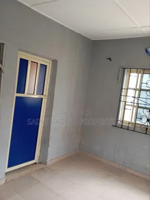 2bdrm Bungalow in Yabatech Estate, Gberigbe for rent