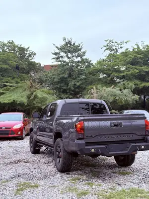 Toyota Tacoma 4dr Double Cab 2016 Gray
