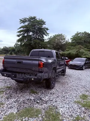 Toyota Tacoma 4dr Double Cab 2016 Gray