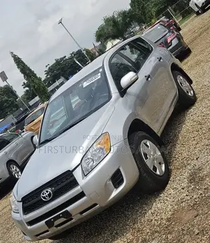 Toyota RAV4 Limited 2011 Silver