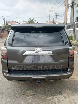 Toyota 4-Runner Trail 2011 Gray