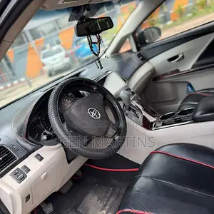 Toyota Venza 2011 Black
