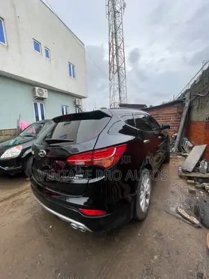 Hyundai Santa Fe 2013 Black