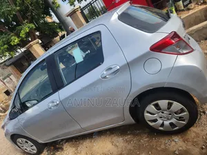 Toyota Yaris 2013 Silver